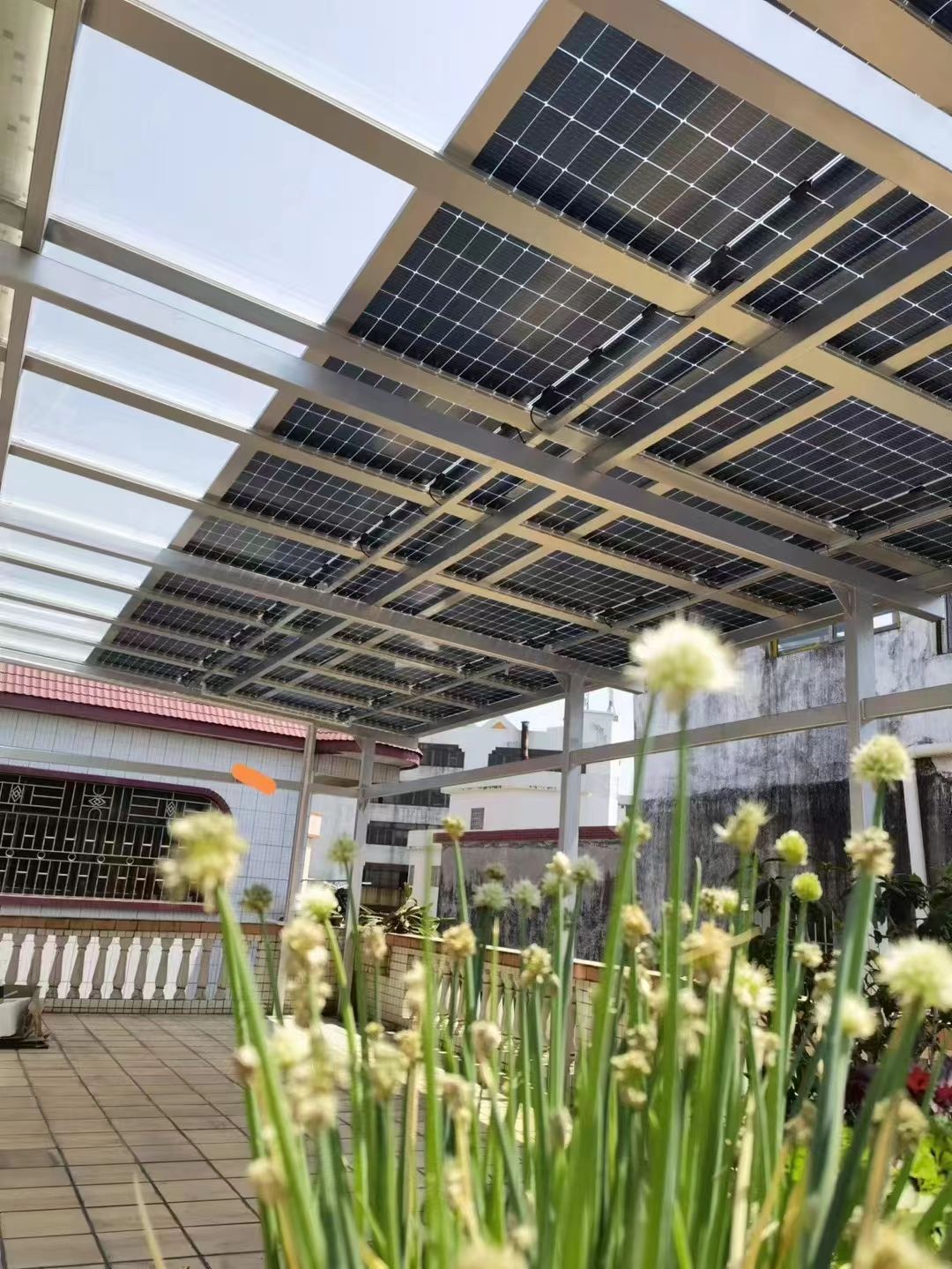 象山别墅家用屋顶太阳能发电系统安装